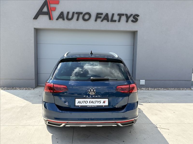 Volkswagen Passat 2,0 TSI 206 KW 4M AUT ALLTRACK - fotka 7 z 36