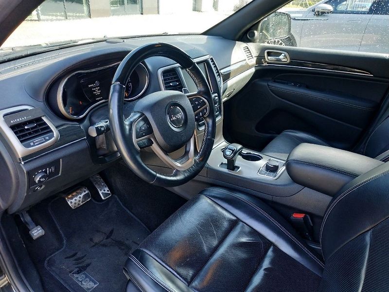 Jeep Grand Cherokee 3.6 V6 Overland, CZ, SERVIS, T - fotka 10 z 32