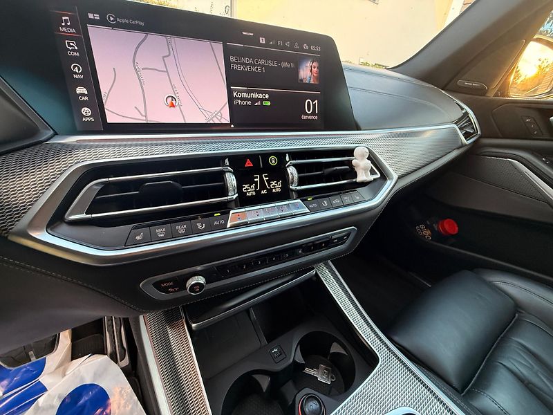 BMW X5 (2020) - fotka 11 z 13