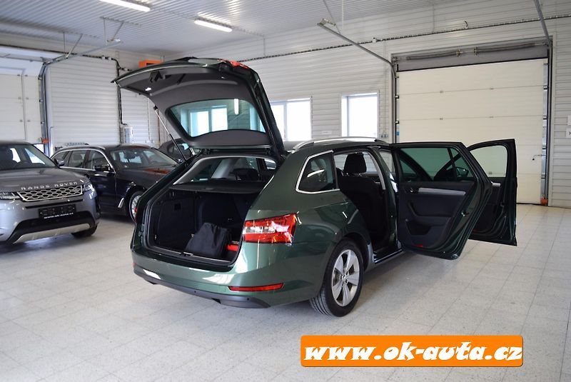 Škoda Superb 1.4 TSI iV DSG 160 kW PRAV.SER - fotka 24 z 63