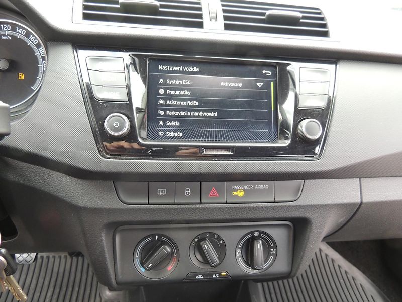 Škoda Fabia (2020) 1.0MPi,44kw,Amb,ČR,1.maj.TZ - fotka 24 z 40
