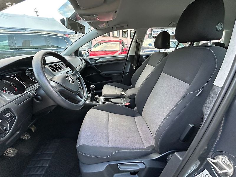 Volkswagen Golf (2015) 1.6 TDi 81KW servisni kniha - fotka 13 z 44