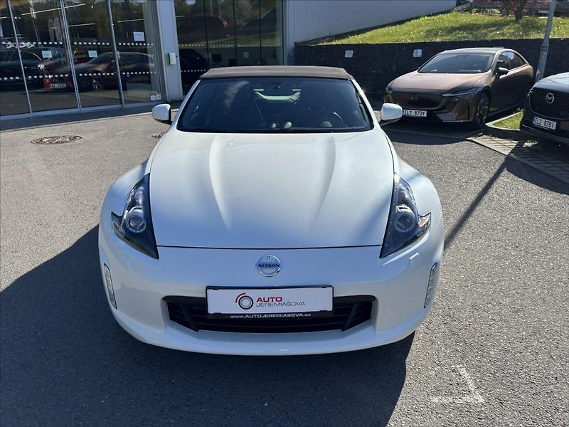 Nissan 370 Z 3,7 i Premium 1.ČR TOP STAV - fotka 16 z 49