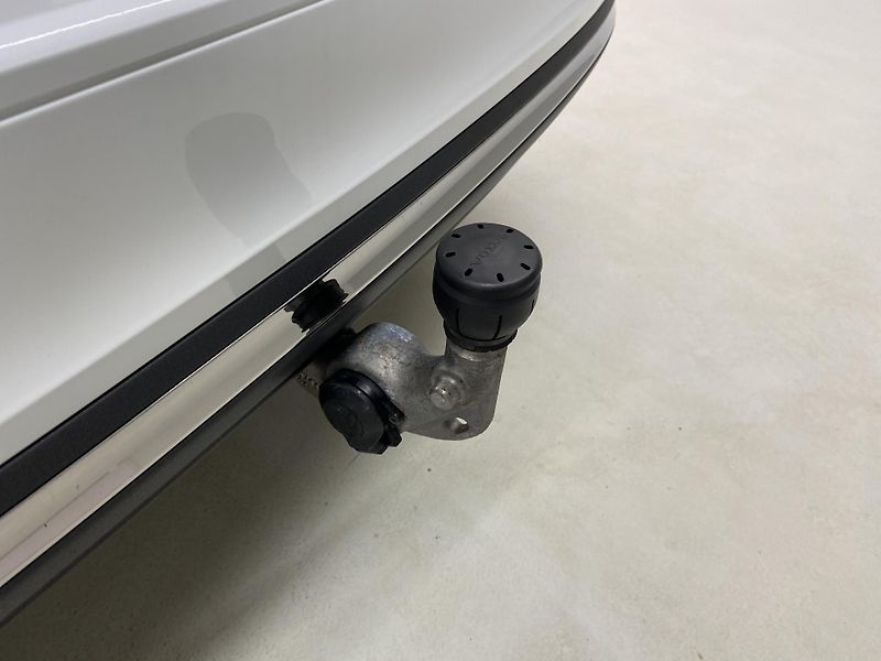 Volvo V60 T6 AWD RECHARGE REZERVACE - fotka 34 z 54