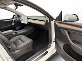 Tesla Model Y Long Range AWD - náhled 25