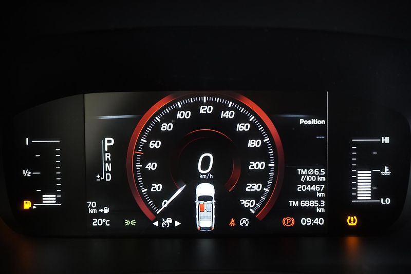 Volvo V90 2.0 D4 MOMENTUM AUTOMAT 8st. - fotka 21 z 31