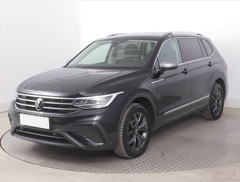 Volkswagen Tiguan (2023) Life 2.0 TDI - fotka 2 z 22