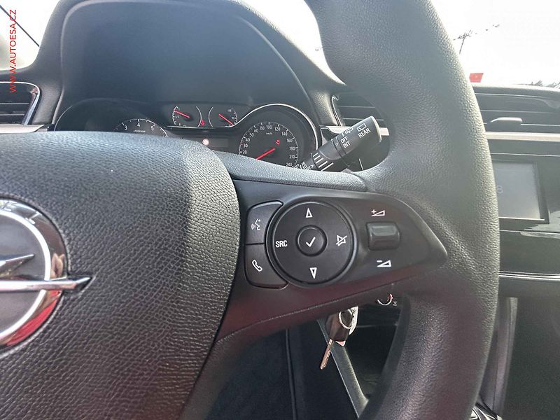 Opel Corsa (2021) 1.2i, ČR, AC, temp. - fotka 17 z 17