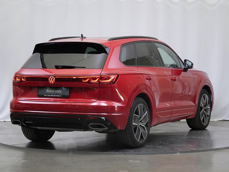 Volkswagen Touareg - fotka 2 z 30