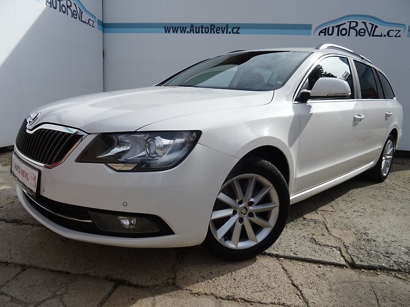 Škoda Superb (2013) 2.0TDi,103kW,1maj,S.kni,navi - fotka 2 z 24