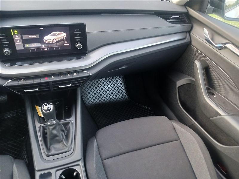 Škoda Octavia 2,0 TDI IV, pravid. servis, ČR - fotka 10 z 15