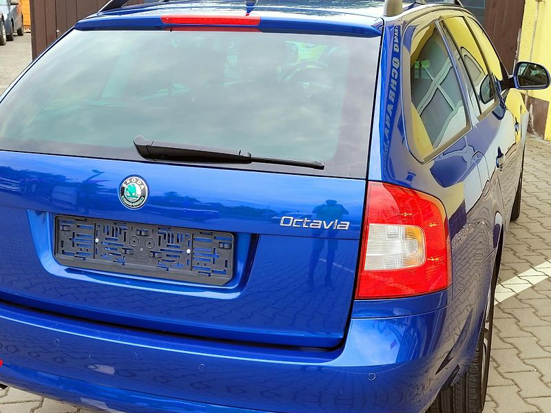 Škoda Octavia 1,2TSi *SERV.KN* Xenony        - fotka 10 z 46