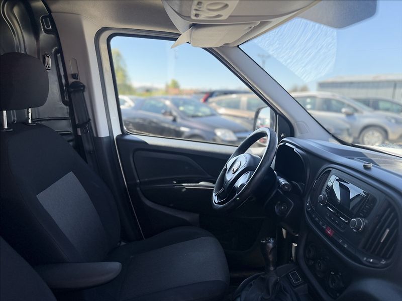 Fiat Dobló JTD 70kW KLIMA - fotka 25 z 27
