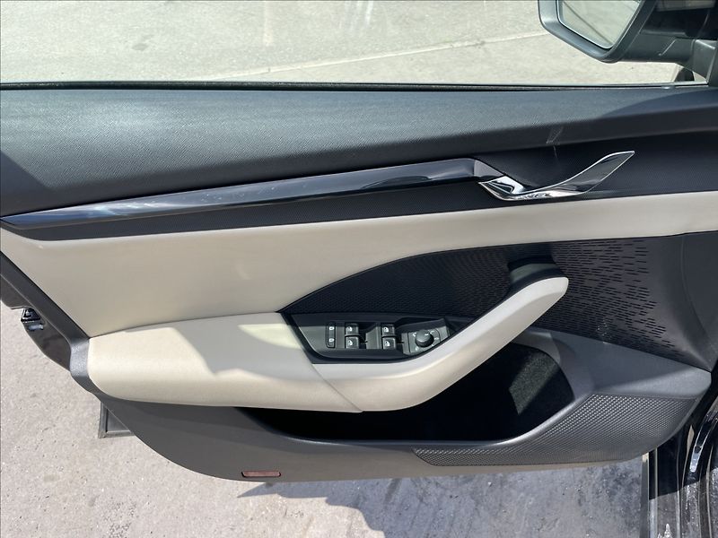 Škoda Octavia 2,0 TDI Combi Style LED+PDC - fotka 15 z 25