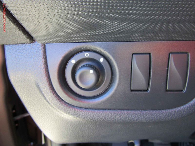 Dacia Sandero (2020) 1.0TCe, 1.maj,ČR, Klima - fotka 14 z 17