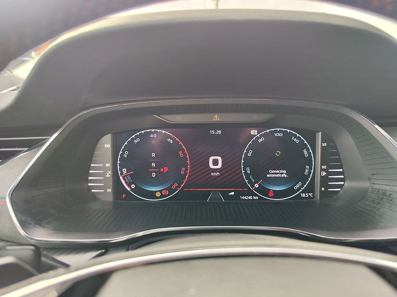 Škoda Octavia 2.0 TDI/147kW RS DSG 4x4 - fotka 16 z 33