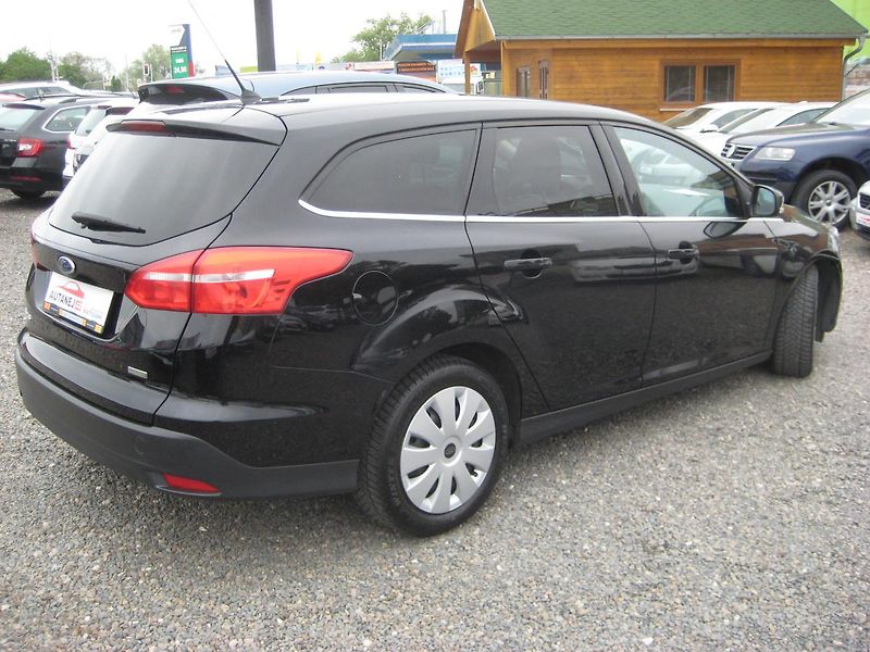 Ford Focus 1.0i 92 kW Ecob SPORT DPH-ČR! - fotka 4 z 23