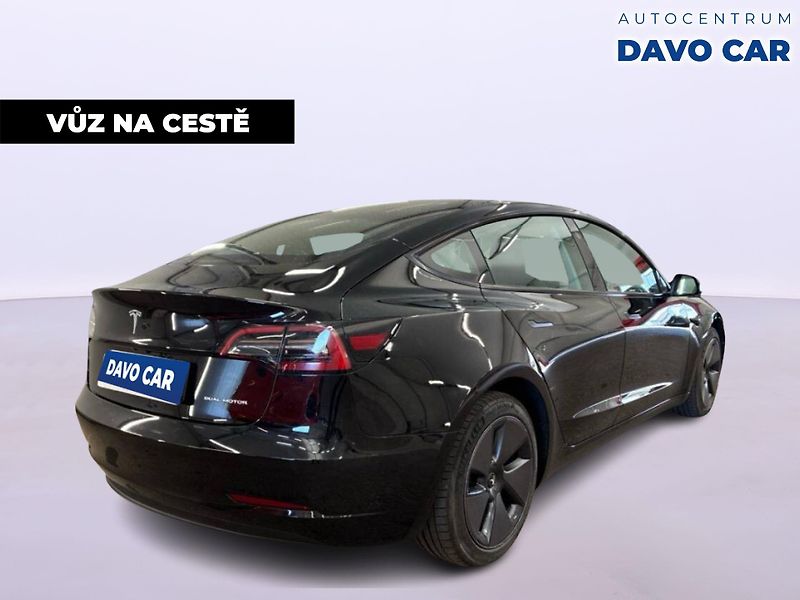 Tesla Model 3 LongRange AWD 79kWh SOH 93,8% - fotka 2 z 11