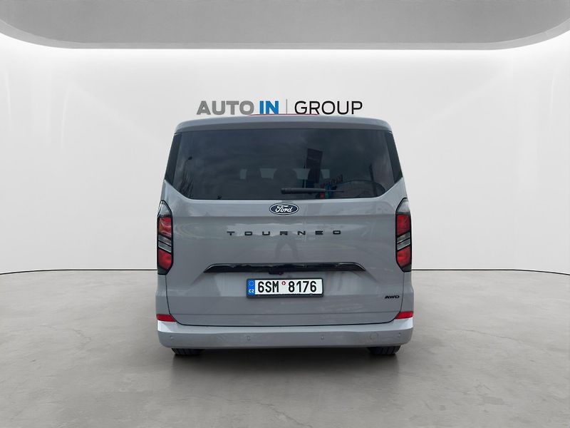 Ford Tourneo Custom (2024) 2,0 EcoBlue 125kW AWD - fotka 3 z 14