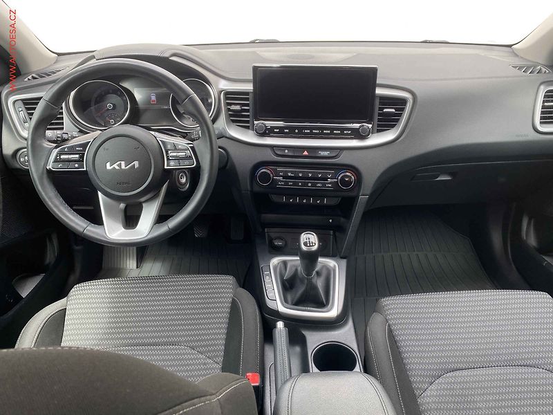 Kia Ceed (2023) 1.5 T-GDi SW, 1.maj,ČR, TOP - fotka 8 z 18
