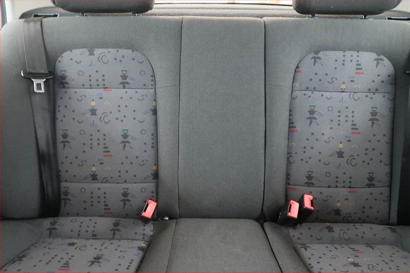 Škoda Fabia (2004) 1.2 12V, servisované - fotka 10 z 14