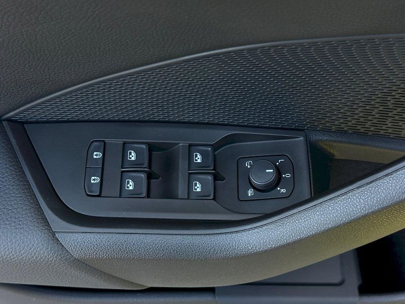 Škoda Octavia (2025) 2.0 TSI 195 kW DSG RS - fotka 7 z 22