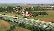 Vizualizace ukazuje, jak bude vypadat dálnice D7 mezi Slaným a Panenským Týncem na Lounsku.