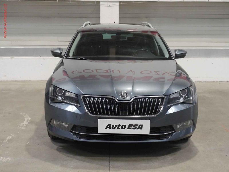 Škoda Superb (2016) 1.6 TDi, Navi, bixen - fotka 2 z 30