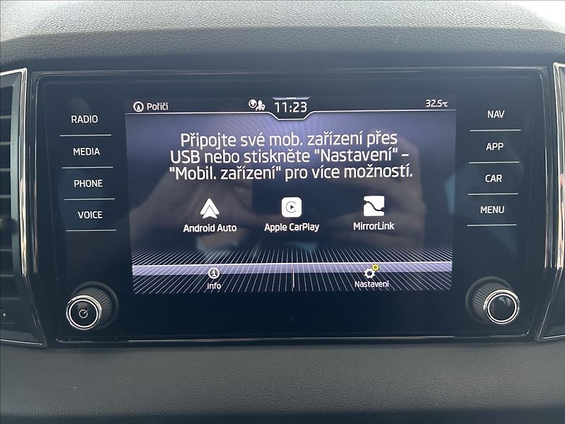 Škoda Karoq 1,0   TSI 81kW,STYLE,ACC - fotka 18 z 27