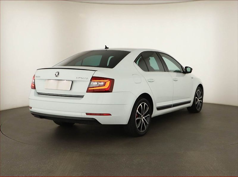 Škoda Octavia (2017) Style 1.6 TDI, Navi, Tempomat - fotka 5 z 14