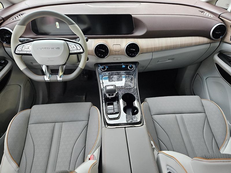Dongfeng U-Tour (2024) Exclusive 7míst  - fotka 13 z 20