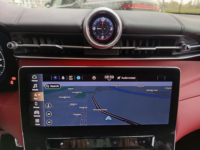Maserati Grecale (2022) GT, hybrid, rezervováno - fotka 18 z 24