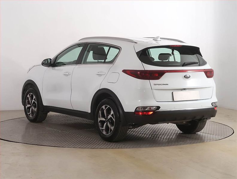 Kia Sportage (2019) 1.6 GDI, Navi, Tempomat - fotka 4 z 18
