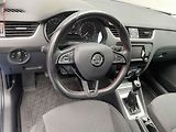 Škoda Octavia (2013) 1.6 TDi, ČR, Elegance, bixen - náhled 12