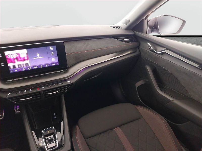 Škoda Octavia (2021) 2.0 TDI - fotka 8 z 23