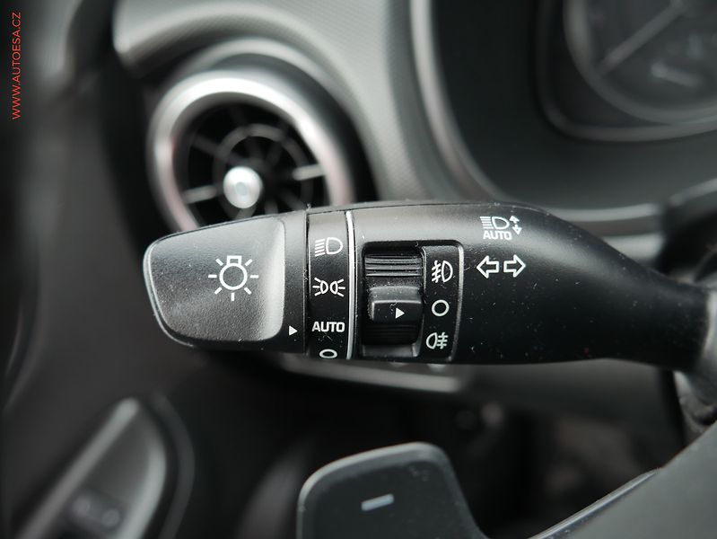 Hyundai Kona (2023) 1.0 T-GDi, 1.maj,ČR, AT, LED - fotka 14 z 24