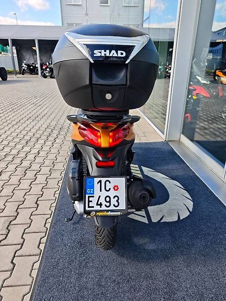 Piaggio Medley 125 (2025) najeto 1.801 Km - fotka 5 z 19
