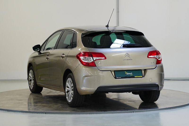 Citroën C4 - fotka 7 z 22
