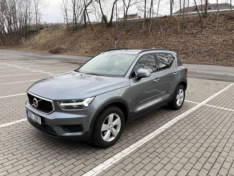 Volvo XC40 D3 Automat ČR 1.majitel - fotka 19 z 45