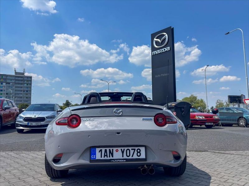 Mazda MX-5 1,5 2026 Soft Top Homura 6MT - fotka 3 z 8