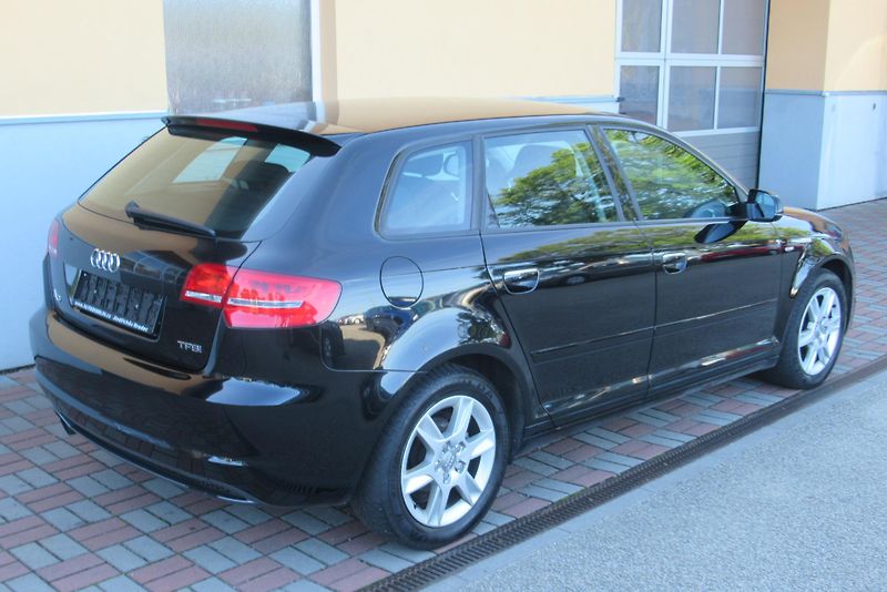 Audi A3 1.2 TFSI AUT. KLIMA - fotka 5 z 21