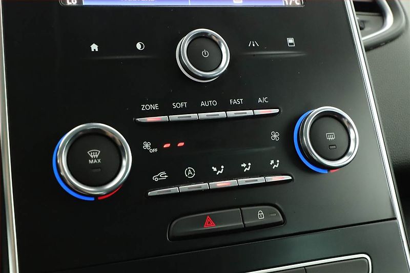 Renault Scénic (2021) 1.7 Blue dCi, Automat, Navi - fotka 17 z 19