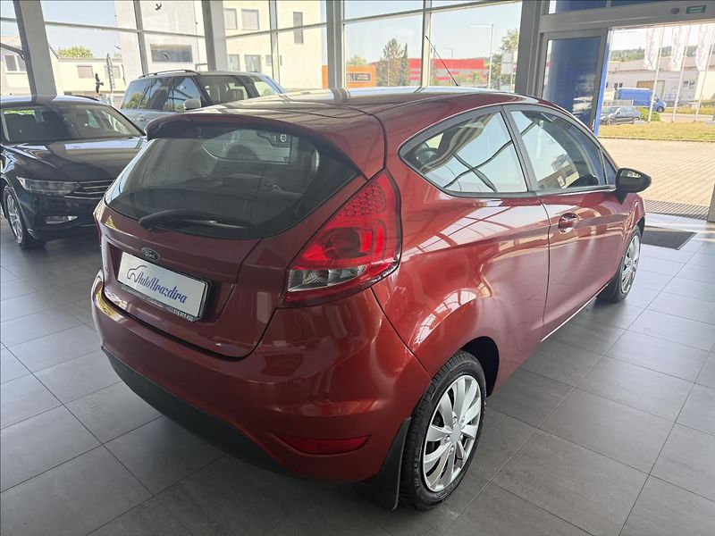 Ford Fiesta 1,2   60kW - fotka 6 z 20