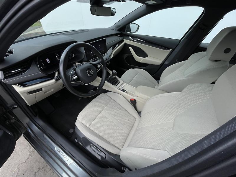 Škoda Octavia 1,5 TSI Style LED+PDC - fotka 5 z 23