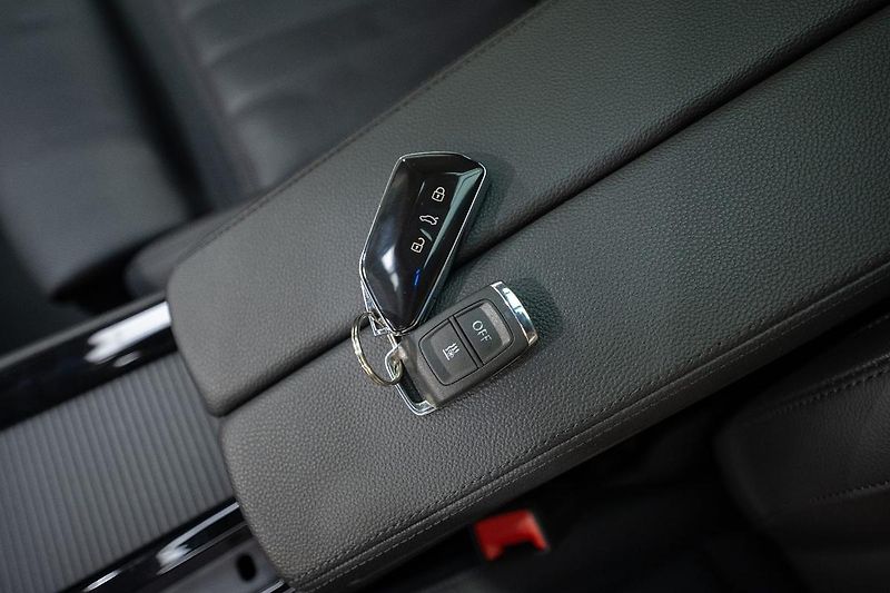 Škoda Superb 2.0 TDI 110 kW L&K - fotka 20 z 43