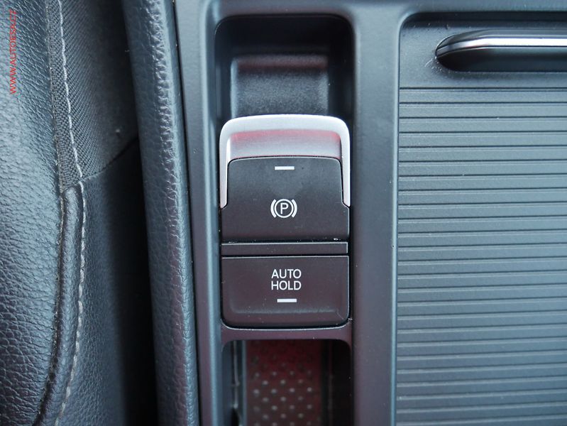 Volkswagen Golf (2014) 1.4 TSi, DSG, výhř.sed. - fotka 14 z 24