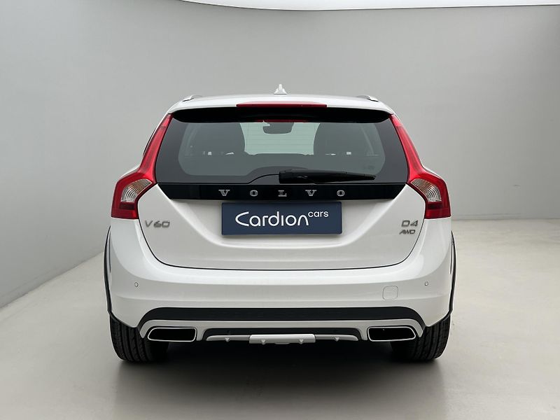 Volvo V60 CC D4 KINETIC AUT CZ - fotka 10 z 35