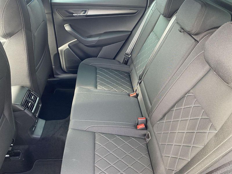 Škoda Karoq (2025) 2,0 TDI 110kW 4x4 DSG Sportlin - fotka 8 z 33