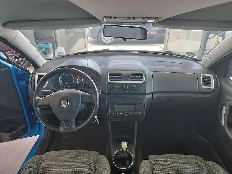 Škoda Roomster (2009) 1,6I,77KW,KLIMA,ALU SE.KNIHA - fotka 21 z 29