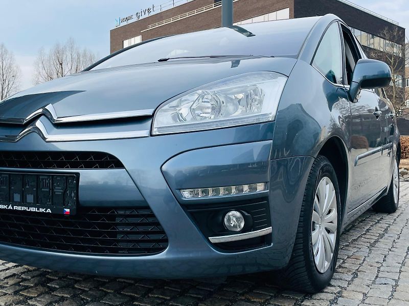 Citroën C4 Picasso 1.6i 88KW MANUÁL LED SENZORY - fotka 43 z 44
